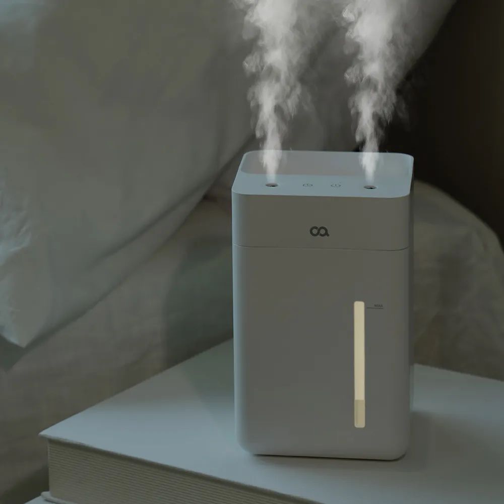 무선과 USB 전원을 모두 지원하며 최대 약 80cc/h로 분무하는 가습기. / 이미지 출처: 29cm