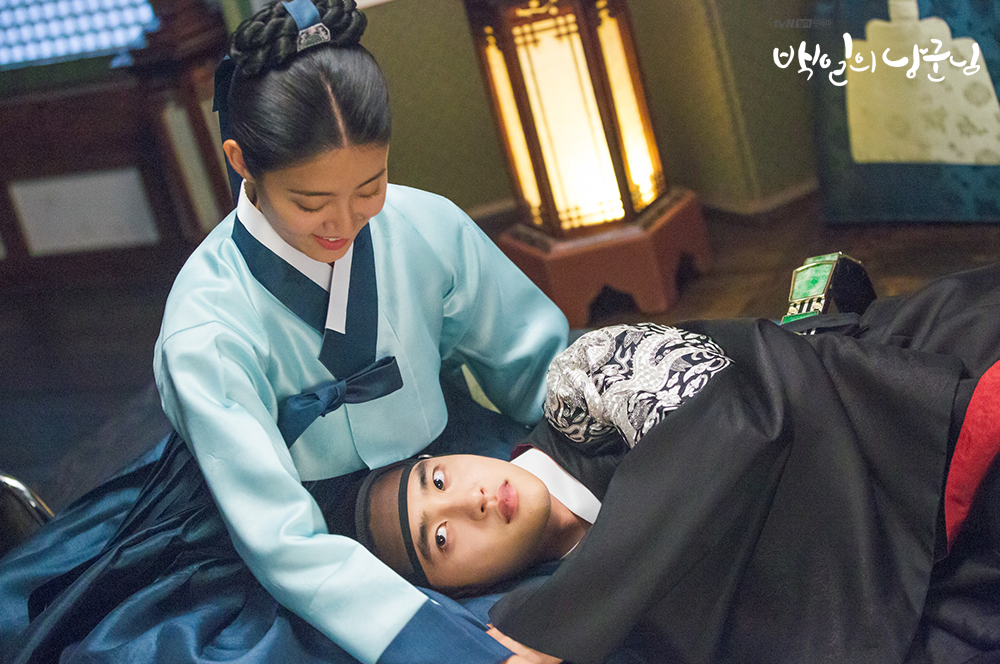 도경수와 남지현의 사랑스러운 케미스트리가 돋보이는 '백일의 낭군님'. / 이미지 출처: tvN