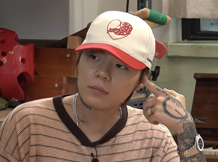 주식으로 파텍 필립 값의 반을 잃었다는 래퍼 키드밀리. / 이미지 출처: 유튜브 이페오카카