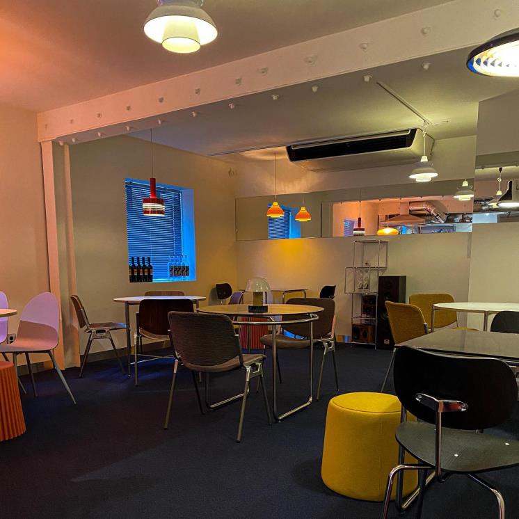 정전기하이볼(@zzkhighball)