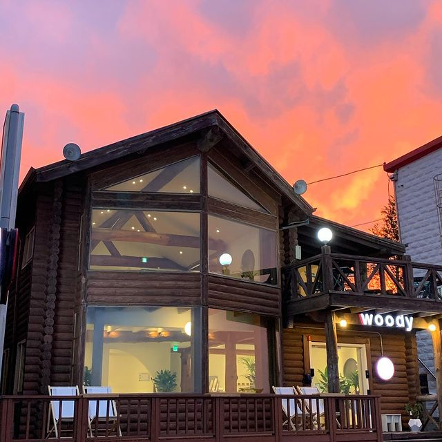 @cafe__woody