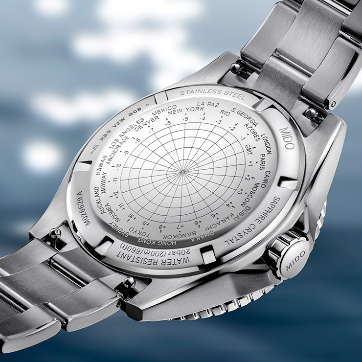 미도 오션 스타 GMT 스페셜 에디션의 뒷면.