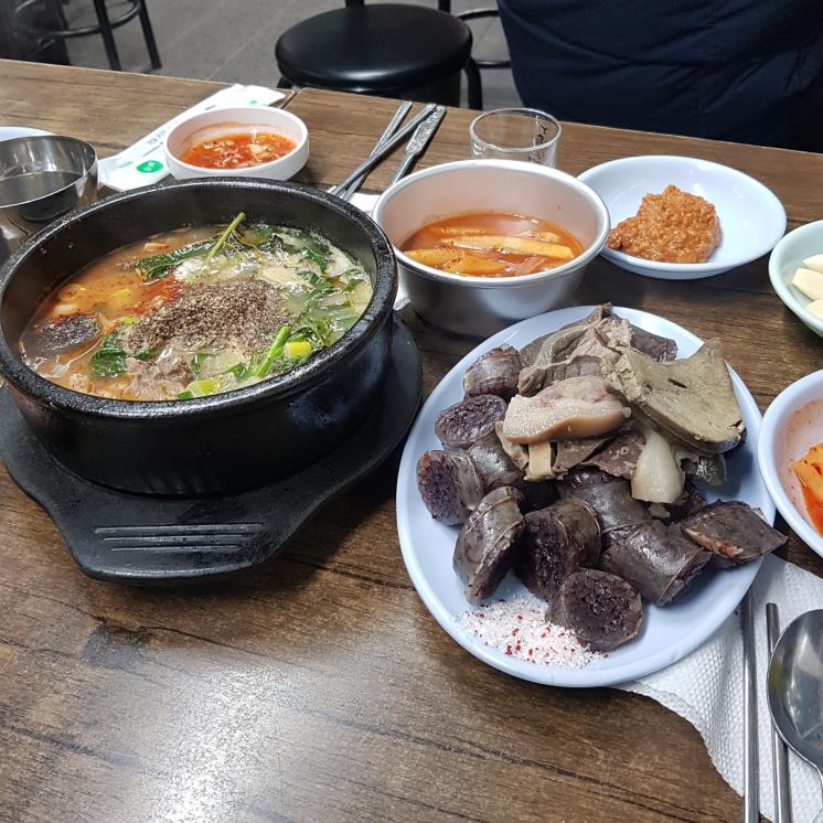 공덕 오향족발