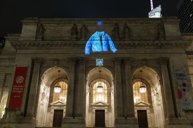 YEEZY x 갭 라운드 재킷의 ‘Floating Projections'