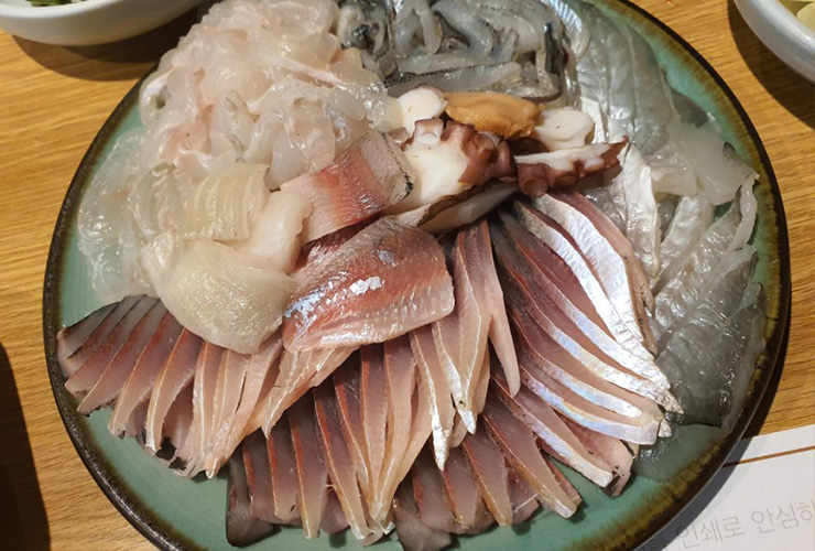 진동둔횟집