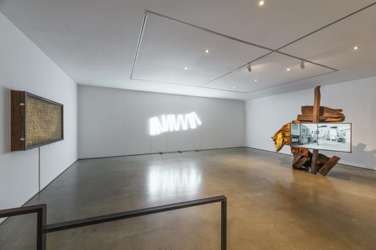 왼쪽부터) 이반 나바로, 프랑수아 모를레, 문경원 & 전준호_현대 HYUNDAI 50 Part II 신관 1층 전경