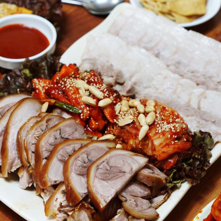 종로3가 장군굴보쌈