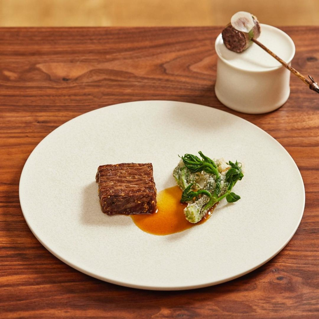 @mingles_restaurant