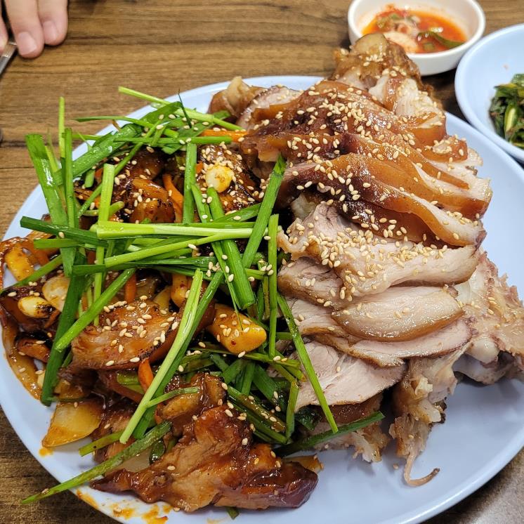 공덕 오향족발