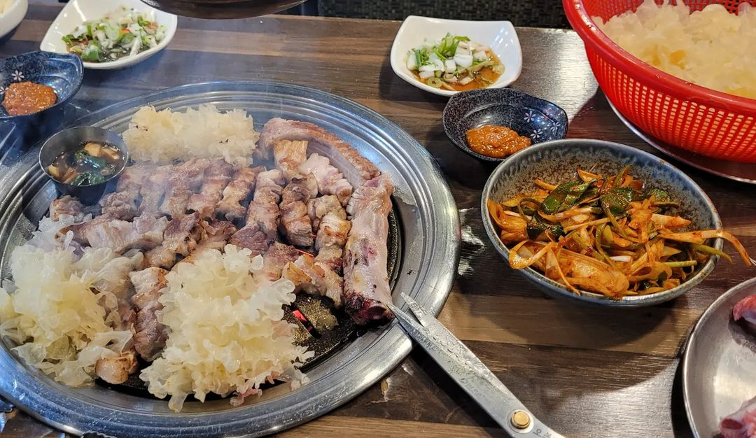 @pork_no1, @porkno1
