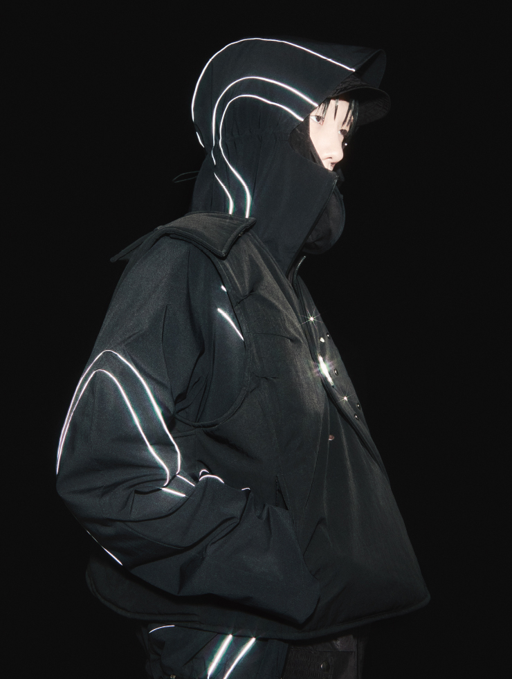 윈드브레이커, 봄버, 슬리브리스 푸퍼 모두 커마웨어.