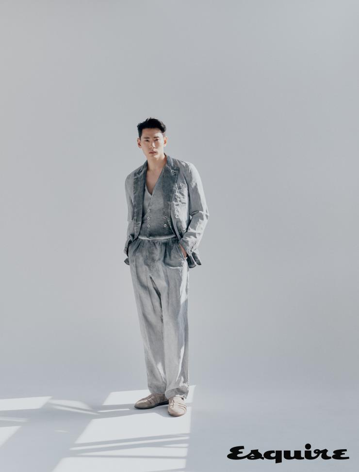 조르지오 아르마니 21S/S X 유태오