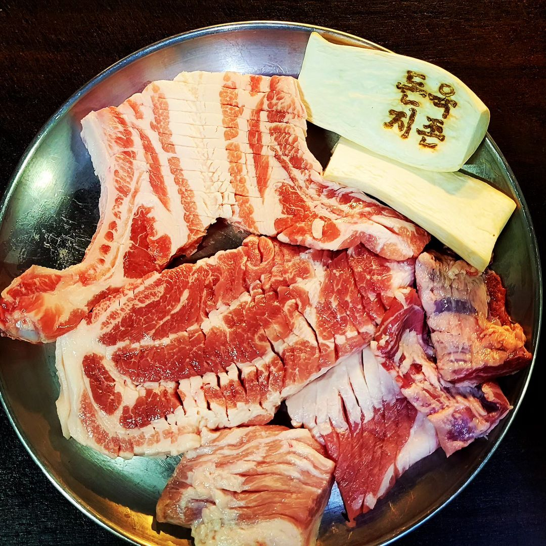 @pork_no1, @porkno1