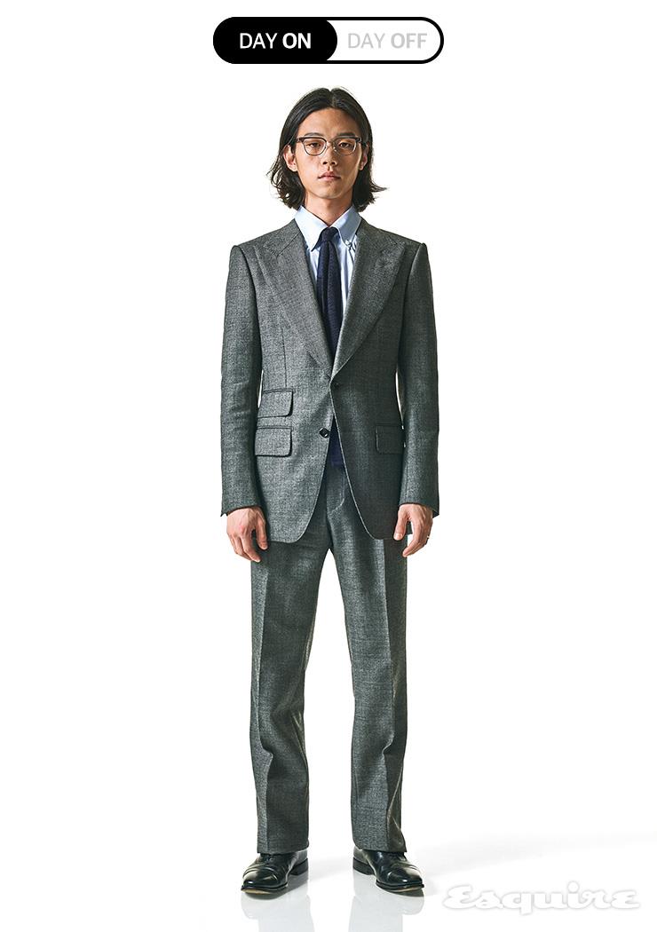 재킷 5백만원, 팬츠 1백50만원 모두 톰 포드. 셔츠 15만원 브룩스 브라더스. 더비 슈즈 가격 미정 처치스. 니트 타이 20만원 타이유어타이. 안경 22만원대 뮤지크.