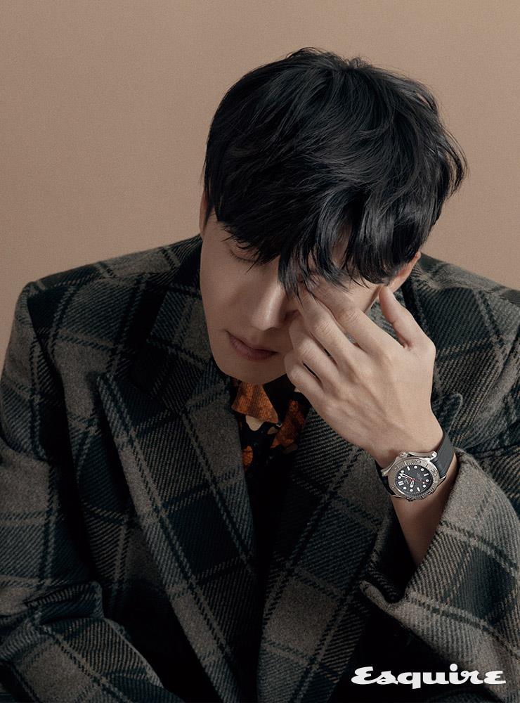 씨마스터 다이버 300M 코-액시얼 마스터 크로노미터 42mm 넥톤 에디션 700만원대 오메가.