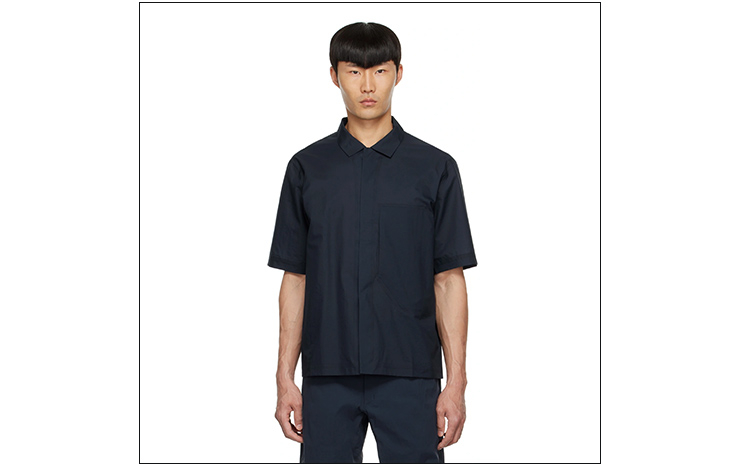 베일런스 & 네이비 뎀로 셔츠, $209 USD