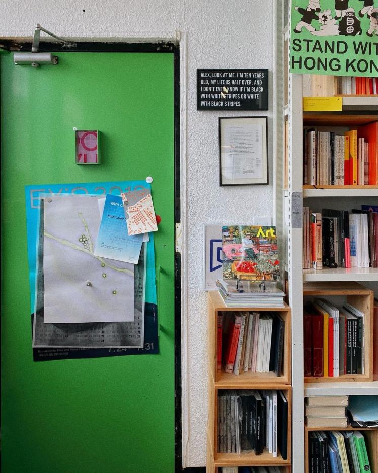 더북소사이어티 @airseyy