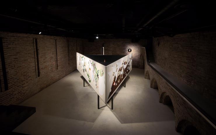 사각 死角 The Unperceived, 2020, Korean color and acrylic on linen, 122x488cm, 122x488cm, 122x244cm, 122x220cm ⓒ 2020 Jinju Lee