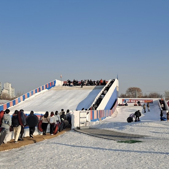 뚝섬한강공원 눈썰매장