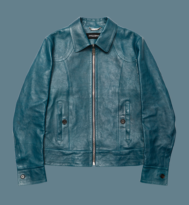 소가죽 소재의 튀르쿠아즈 레더 블루종 가격 미정 돌체앤가바나.