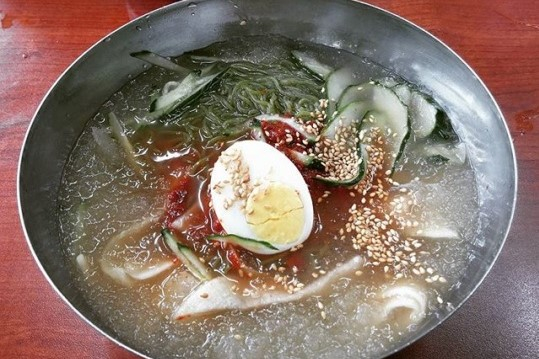 산골녹차냉면