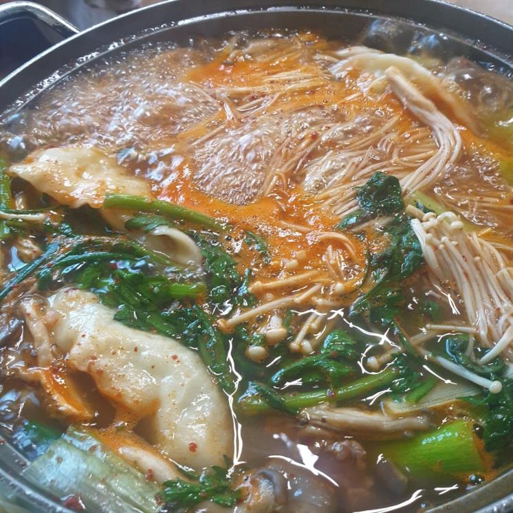 어랑손만두국