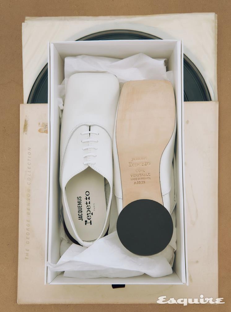 화이트 자크뮈스x레페토 지지 로퍼 80만원 자크뮈스.