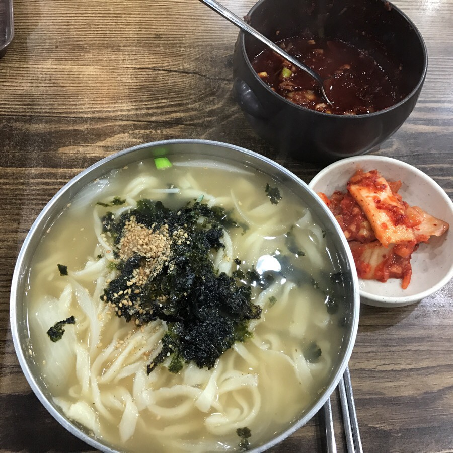 홍두깨손칼국수 청량리점