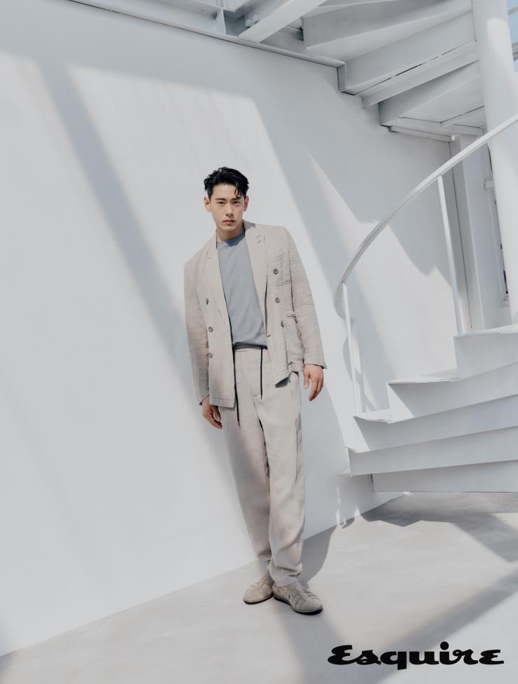 조르지오 아르마니 21S/S X 유태오
