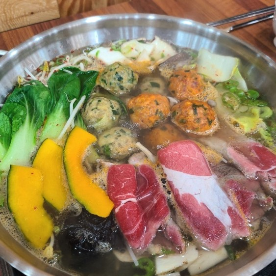 송이송이만두전골