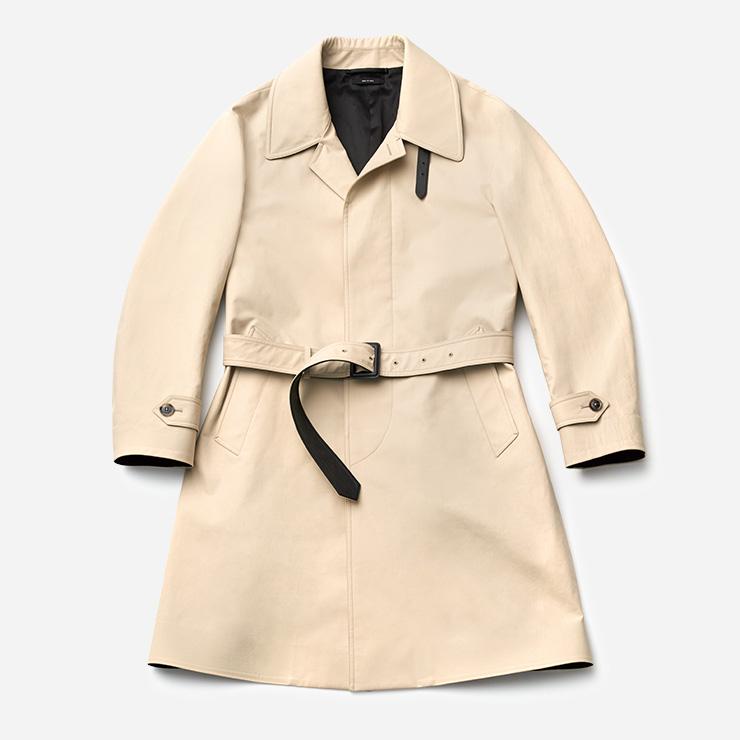 베이지 싱글브레스트 트렌치코트 590만원 톰 포드.