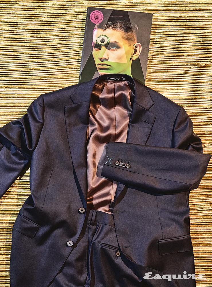 다크 네이비 슈트 54만9000원 수트서플라이.