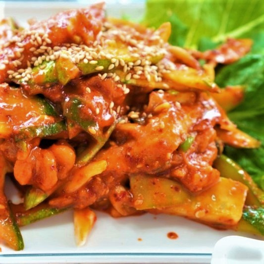 솔밭나루터펜션식당