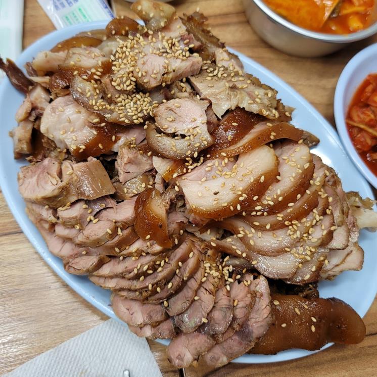 공덕 오향족발