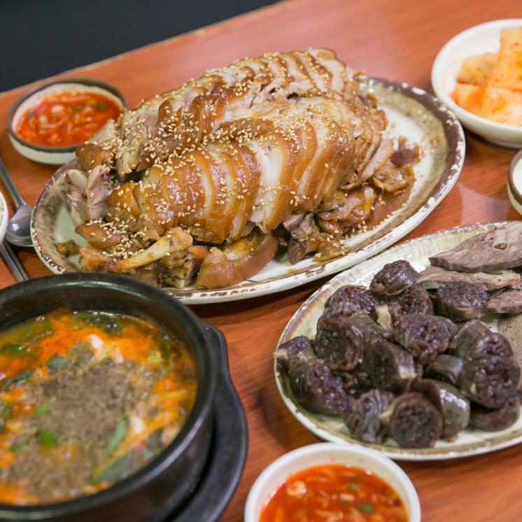 마포소문난원조족발