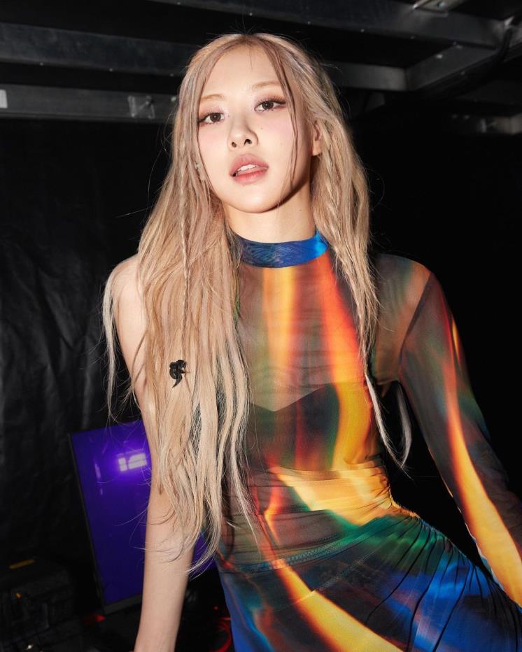 @roses_are_rosie