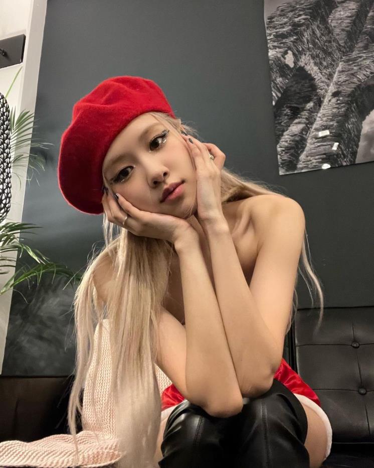 @roses_are_rosie