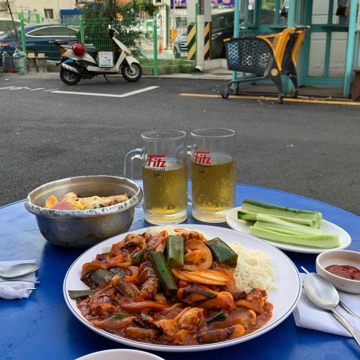 꼬랑치킨 @jang_628