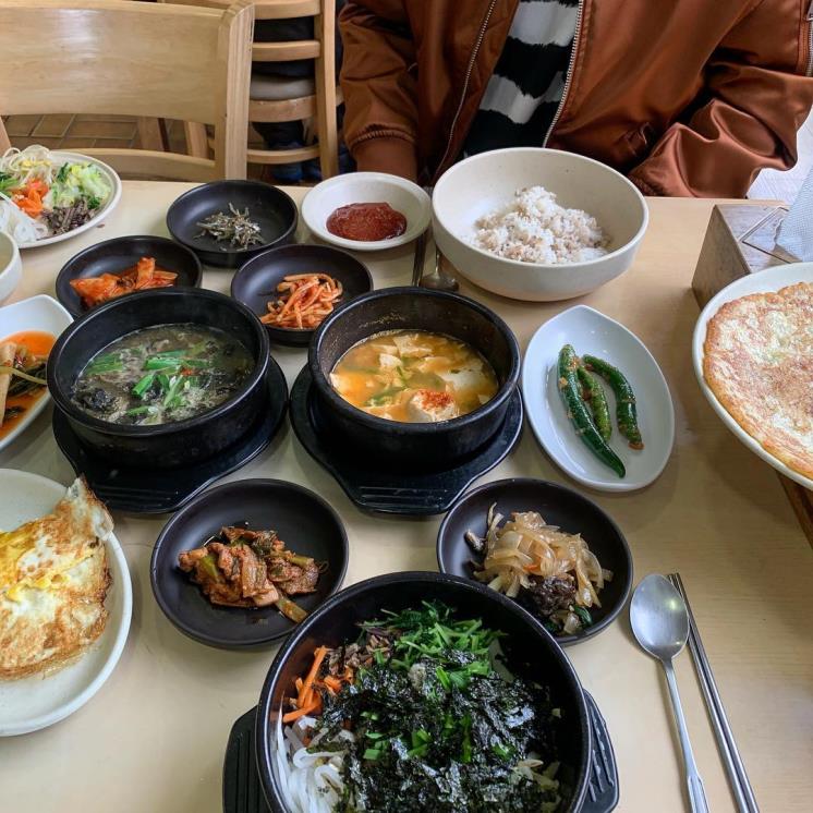 욕쟁이할머니보리밥 @j_unnie