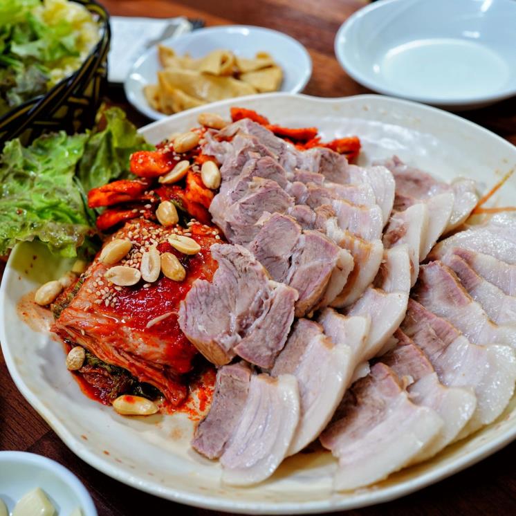 종로3가 장군굴보쌈