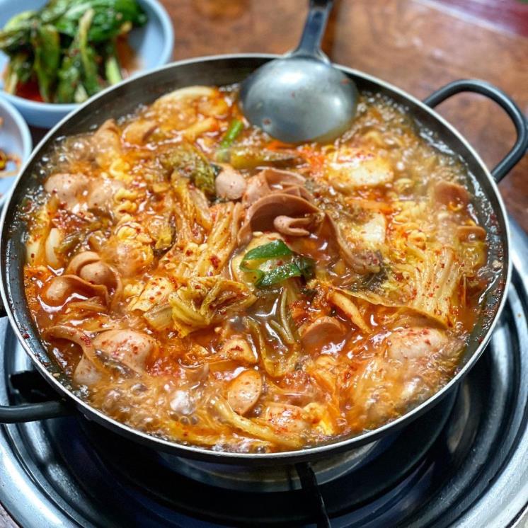 찐짜솥뚜껑삼겹살갈비 @boram_c