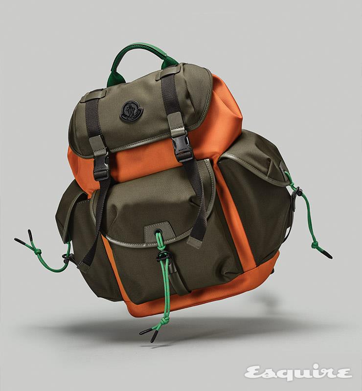 컬러 블록 백팩 185만원 몽클레르 컬렉션. 