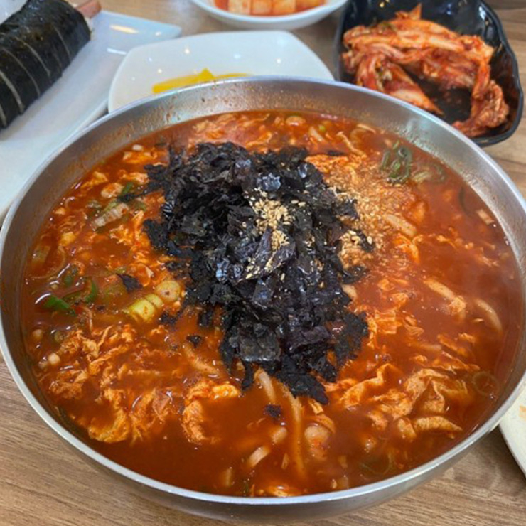 홍두깨칼국수