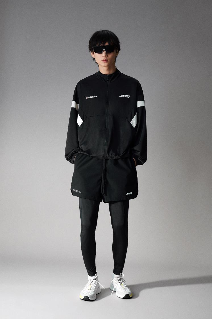 2022 S/S RHUIGI X ZARA LOOK 