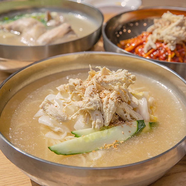 미사리밀빛초계국수 본점