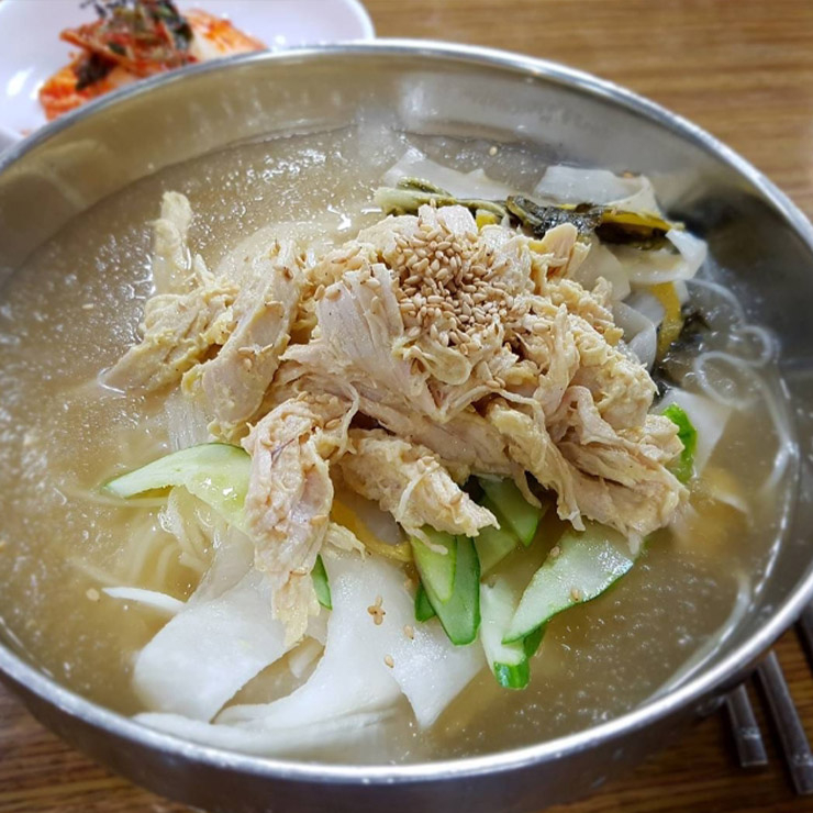 미사리밀빛초계국수 본점