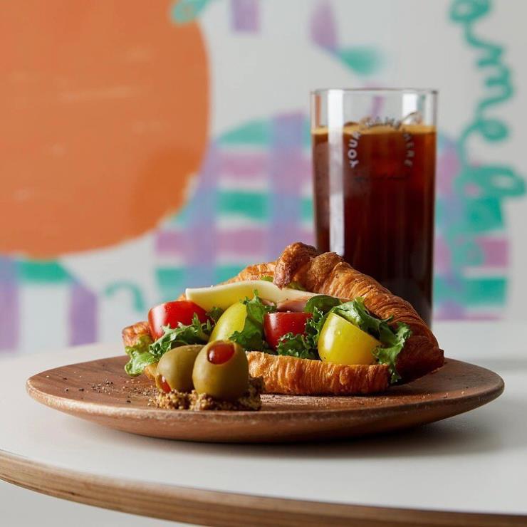 유어네임히얼 @yourdrinkhere